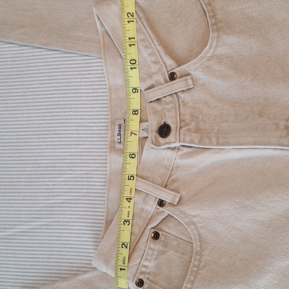 LL Bean Original Fit/Relaxed Jeans Size 4 Tan - Picture 3 of 6